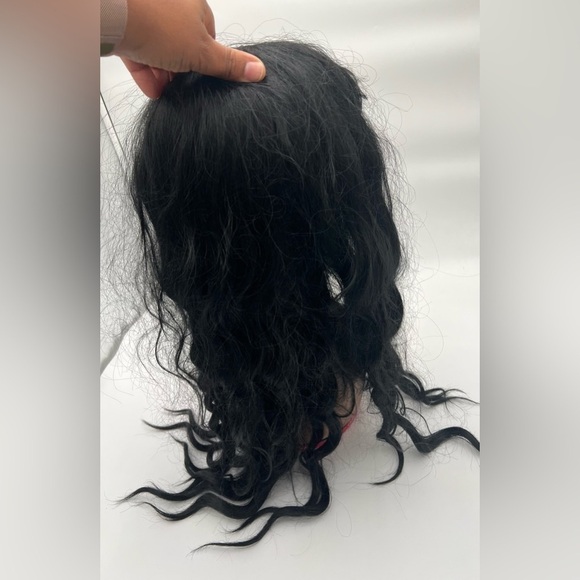 Black Long Wavy Wig With Bangs. - Picture 5 of 10